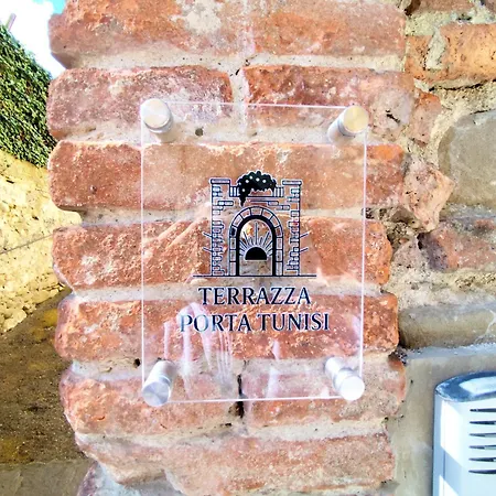 Terrazza Porta Tunisi Apartment *